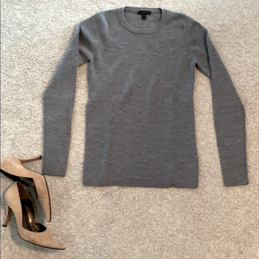 Grey sweater